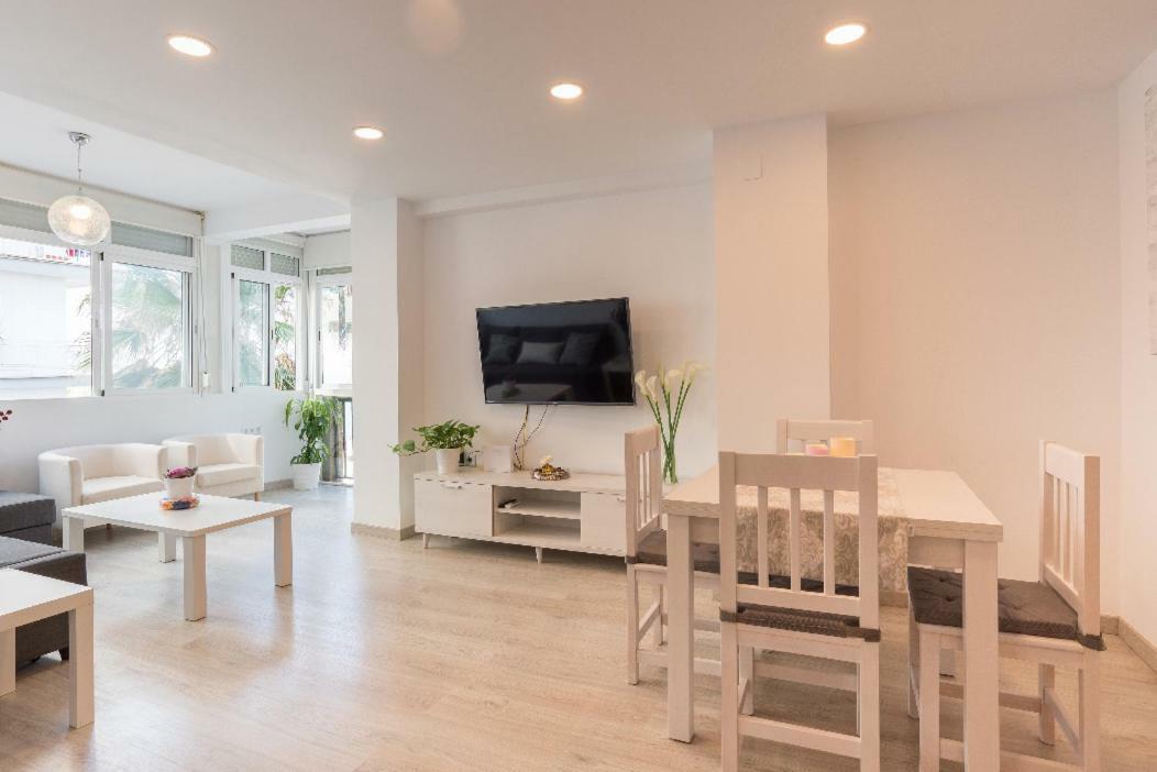 Alboran Beach Terrace مالقة المظهر الخارجي الصورة